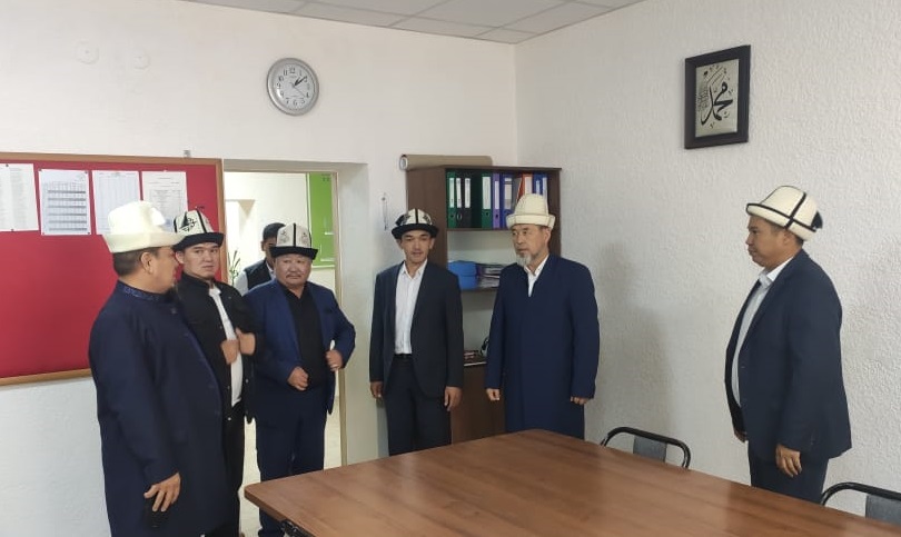 Азирети муфтийдин орун басары Самидин кары Атабаев  иш сапары менен Нарын облусуна барып, казыяттын  ишмердүүлүгүнөн кабар алды