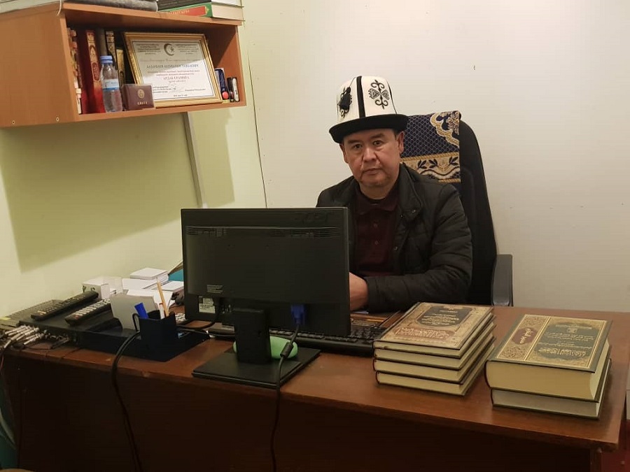 Абдукалык  Базарбаев Кызыл-Кыядагы «Азирети Усман» медресесинин мүдүрү болуп дайындалды