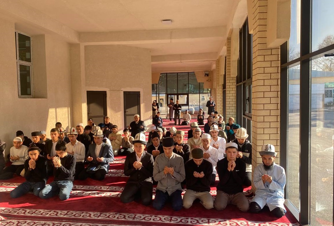 Бишкек шаарында республикалык Куран жарыштын тандоо туру өттү