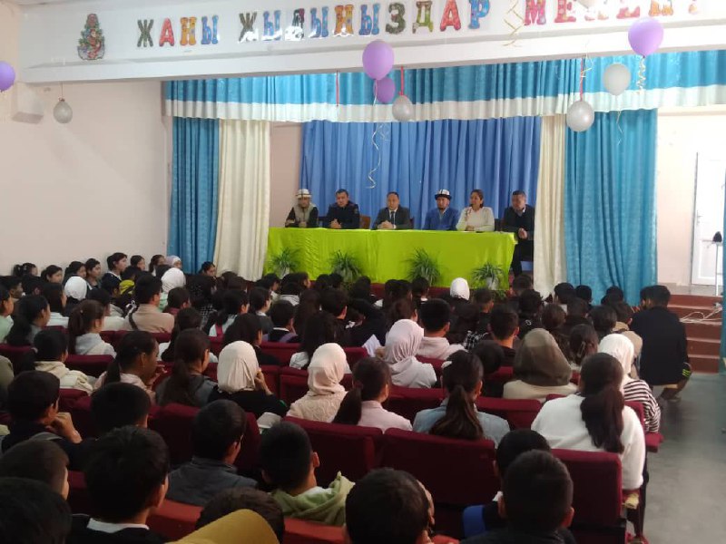 Кызыл-Кыя шаарында мектеп окуучуларына терс диний агымдар боюнча түшүндүрүү иштери жүргүзүлүүдө