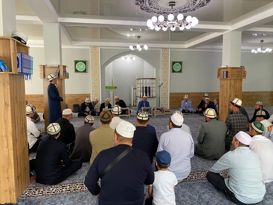 Бишкек шаарындагы жалпы имамдарга кезектеги жыйын өттү